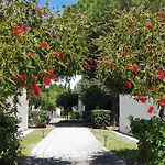 Ibiscus Village Aparthotel 4*