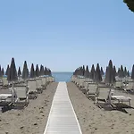 Ibiscus Village Aparthotel Follonica