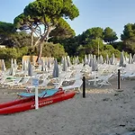 Ibiscus Village 4*