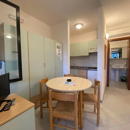 Ibiscus Village Apartmanhotel Follonica
