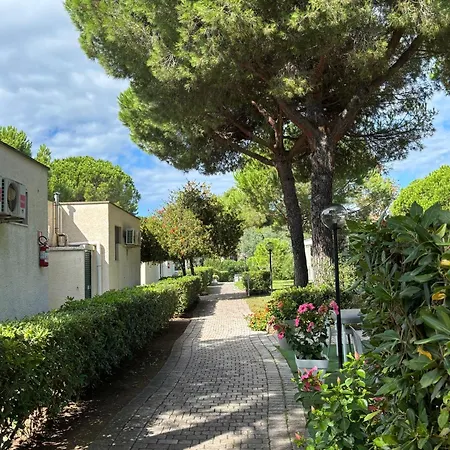 Aparthotel Ibiscus Village