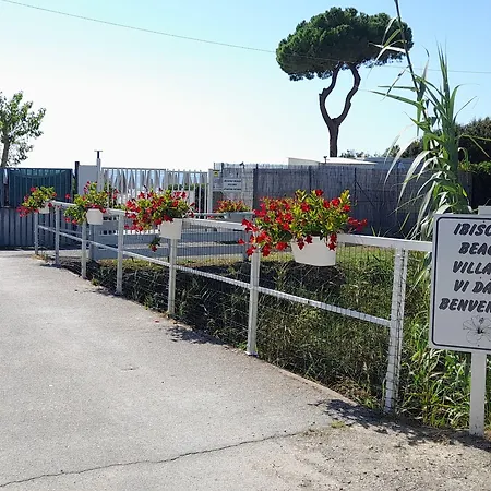 Apart-hotel Ibiscus Village 4*